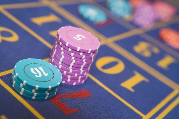 garuda138 heylink iOS Web game menu showing slots, live casino, and sports categories